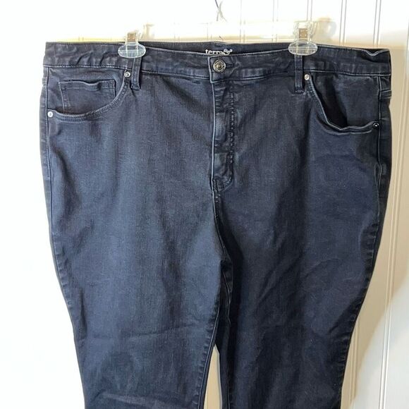 Terra And Sky Jeans Women’s 22W Bootcut Stretch Dark Wash Classic Denim Workwear - Picture 2 of 9